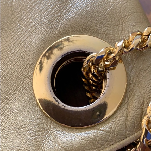 Rangoni of Florence Gold Leather Purse - Picture 11 of 12